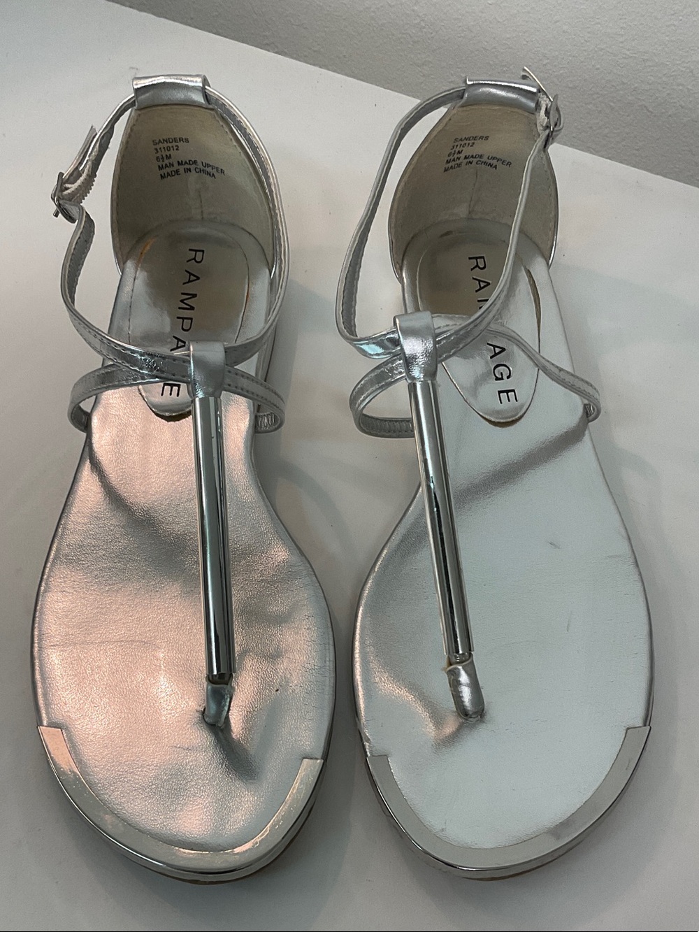 Rampage Metallic Silver T-Bar Women's Sandals Size 6.5